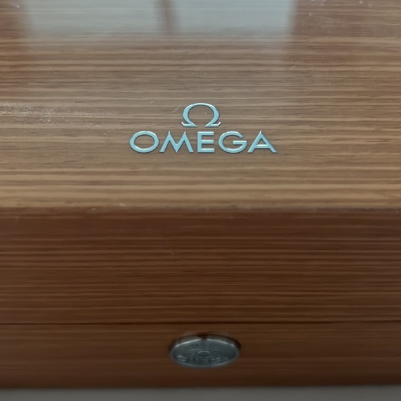 Omega Watch Box - Picture 5 of 5